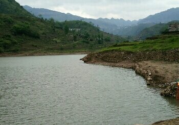 观摩湖水库