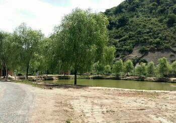 白沙川垂钓休闲山庄