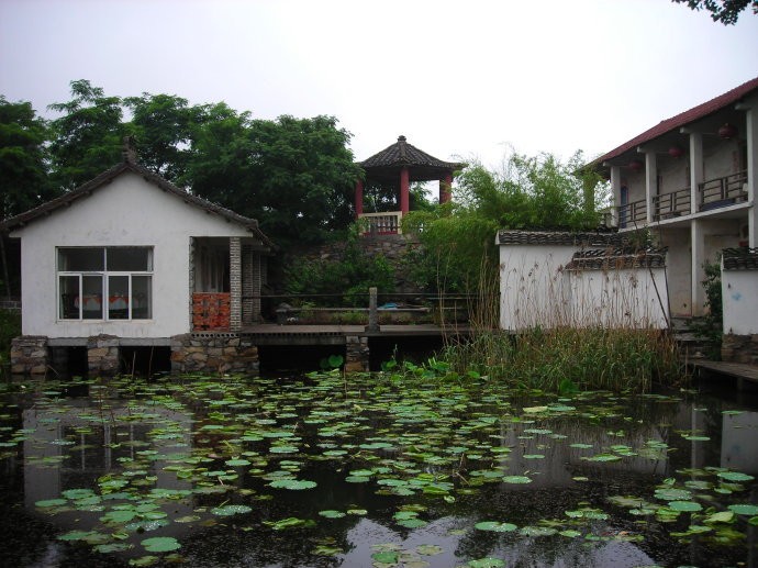 天仙顶钓鱼山庄