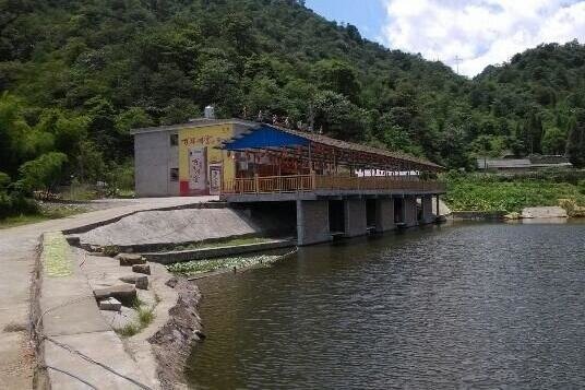 牛角湾休闲山庄