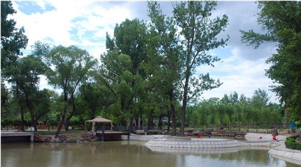 踩河垂钓娱乐中心