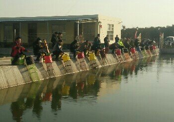 夕阳红竞技垂钓园