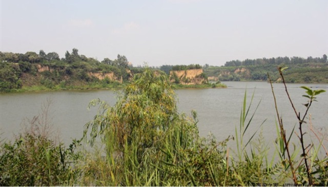 尖岗水库侯寨老桥下 