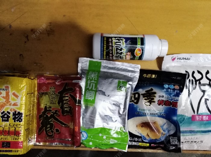 这款专钓黑坑饵。