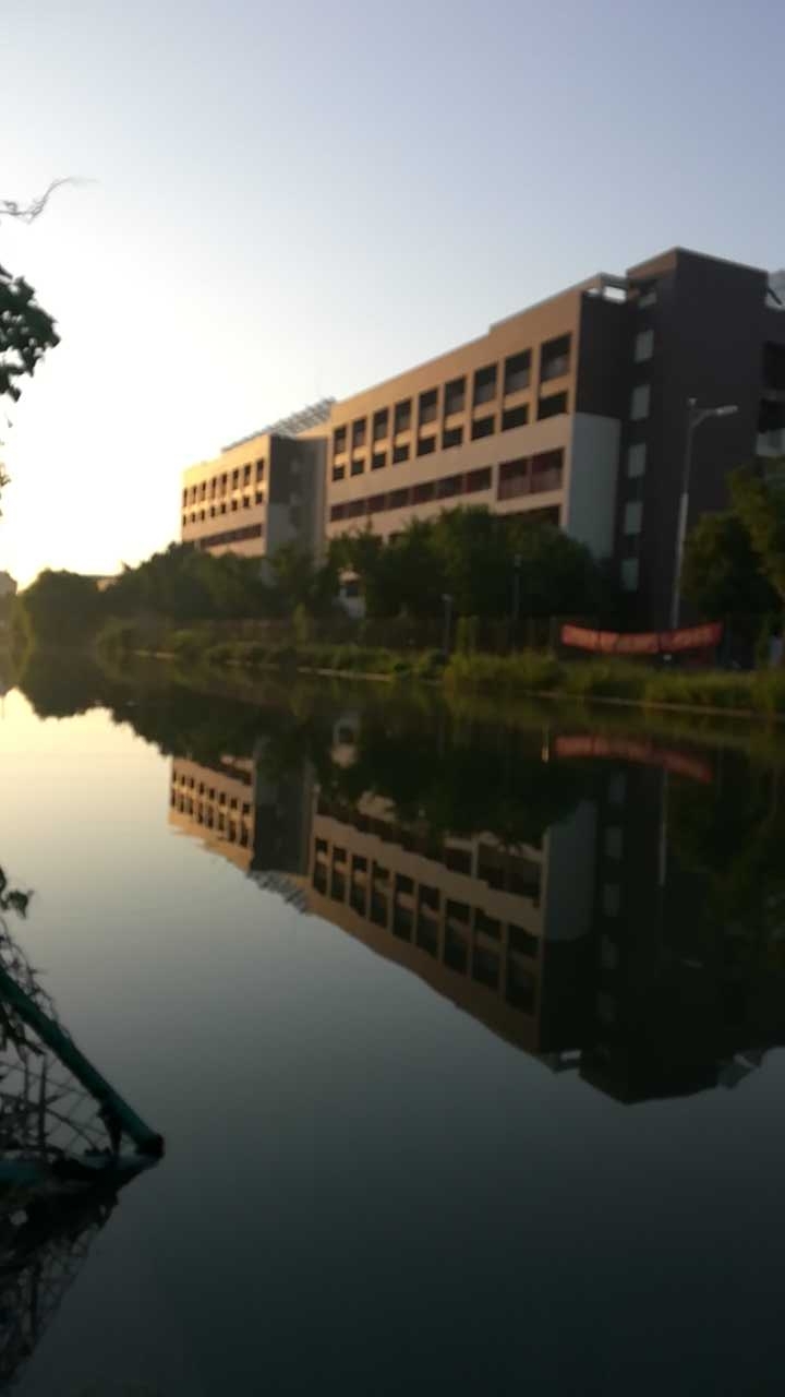 花桥技术学校旁边