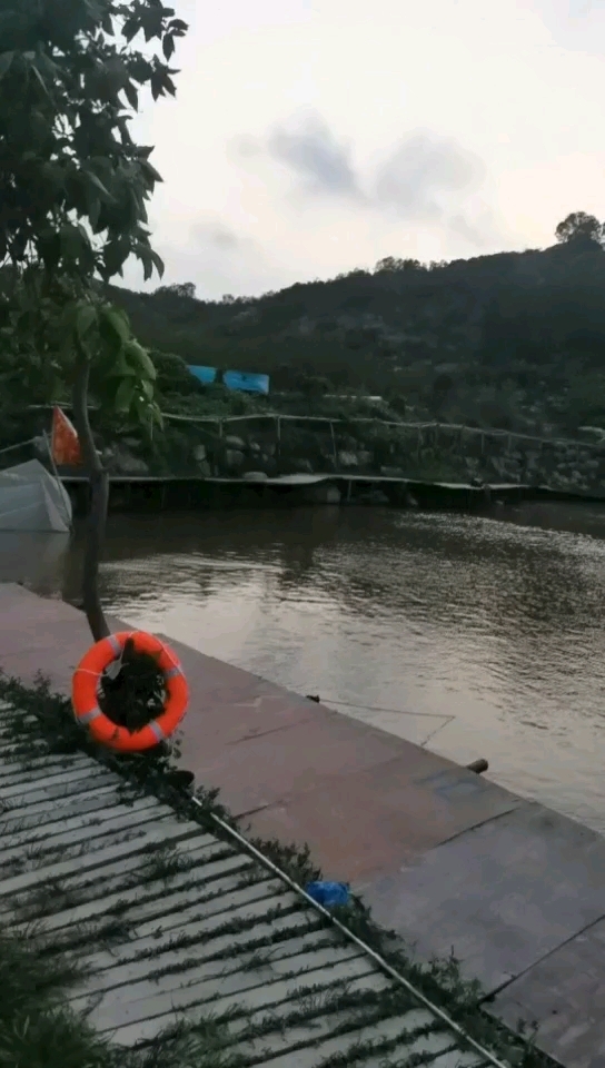 美聚闲休闲钓场