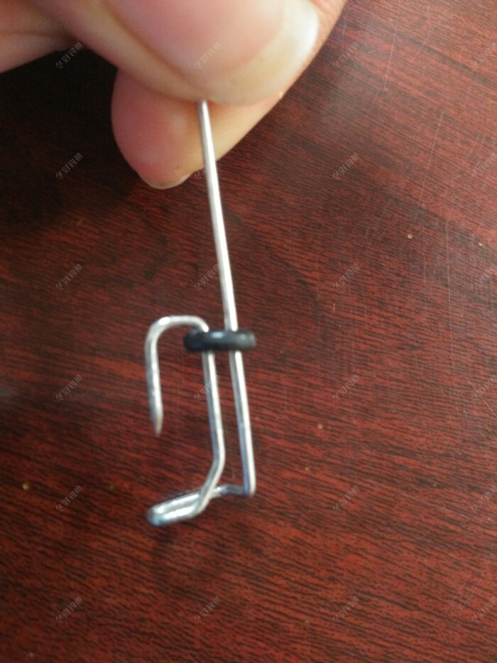 自制自动钓鱼钩盗版